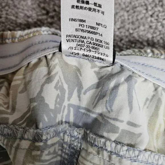 Patagonia Baggies Shorts Women's Medium Pink Blue Floral Gorpcore Lot Of 2 - Picture 9 of 16